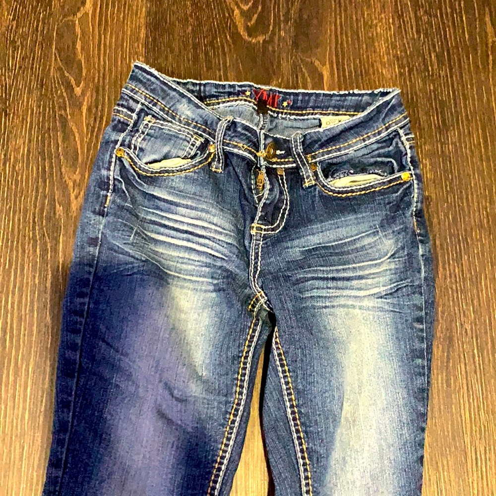 Blue skinny ripped jeans